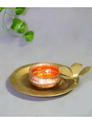 Лампа латунная с цветами, Иша Лайф; Hammered Flower Lamp, Isha Life
